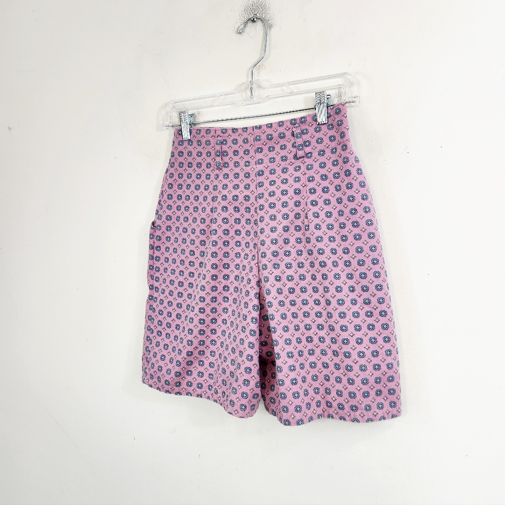 Vintage 90s High waisted Dad shorts - Picture 2 of 5